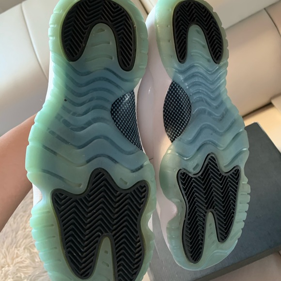 Jordan 12’s worm once - Picture 2 of 2